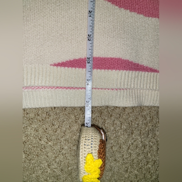 Moon & Madison Smiley NEW SIZE X Small Oversized 22 PTP Sweater Pink & White - Picture 6 of 9